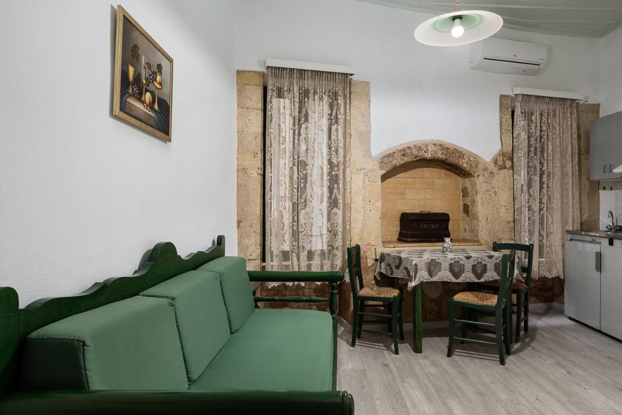 Anastasia Apartments Chania  Bagian luar foto